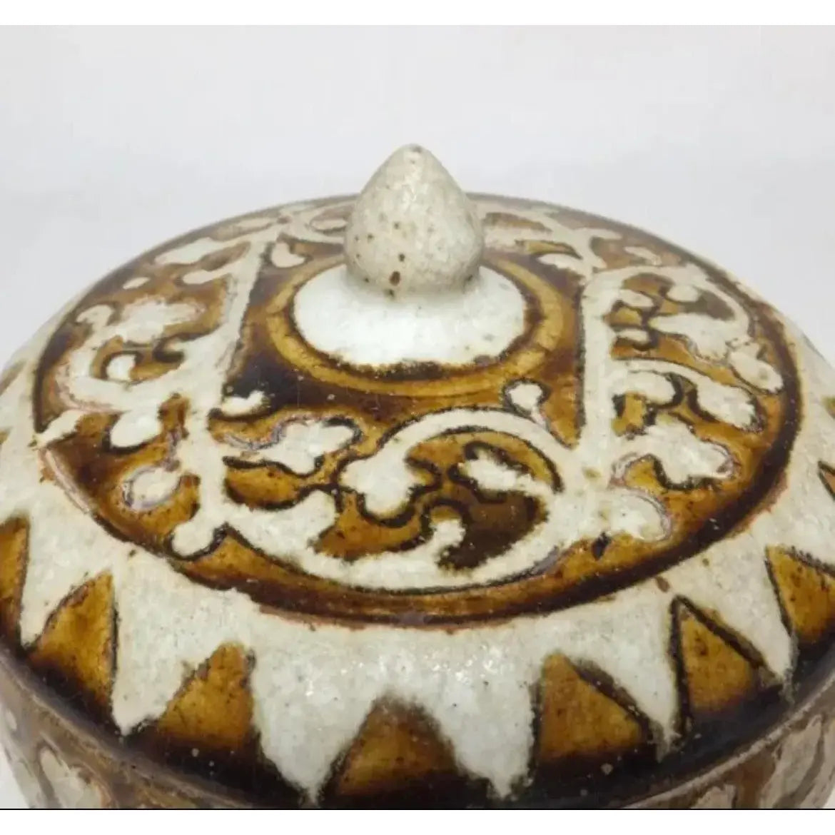 15th Century Thai Sawankhalok and Kalong Ceramic Covered Boxes