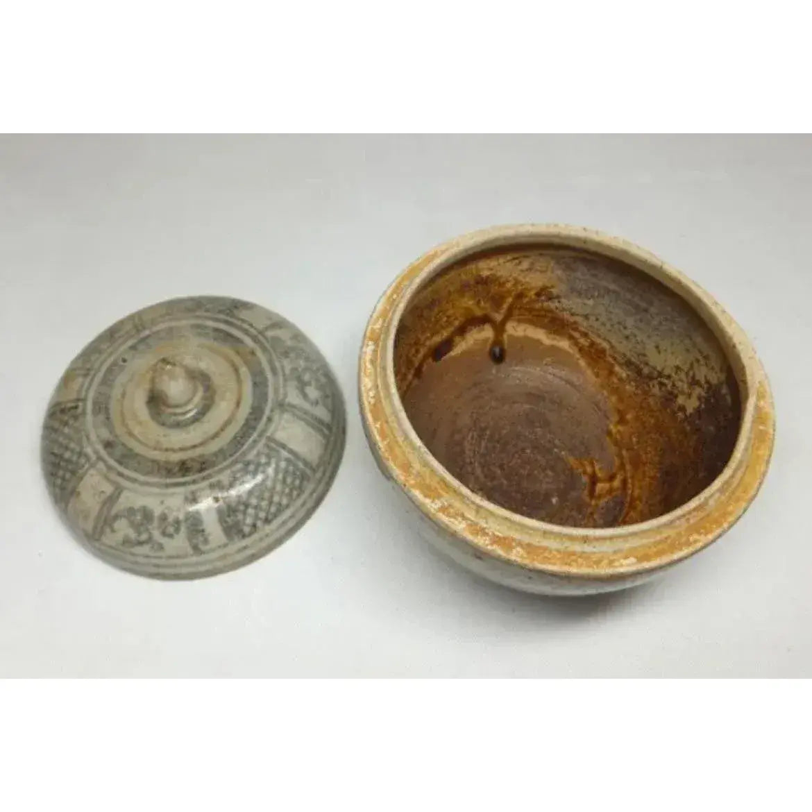 15th Century Thai Sawankhalok and Kalong Ceramic Covered Boxes