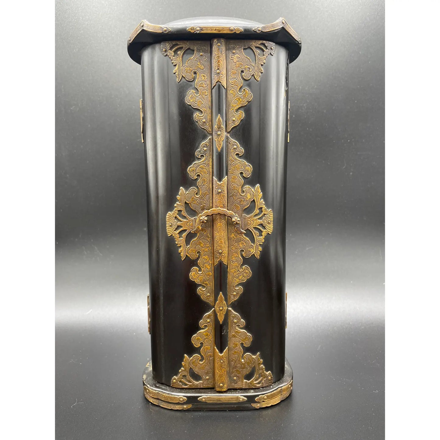 18th Century Japanese Edo Lacquered and Gilt Buddhist Zushi Shrine