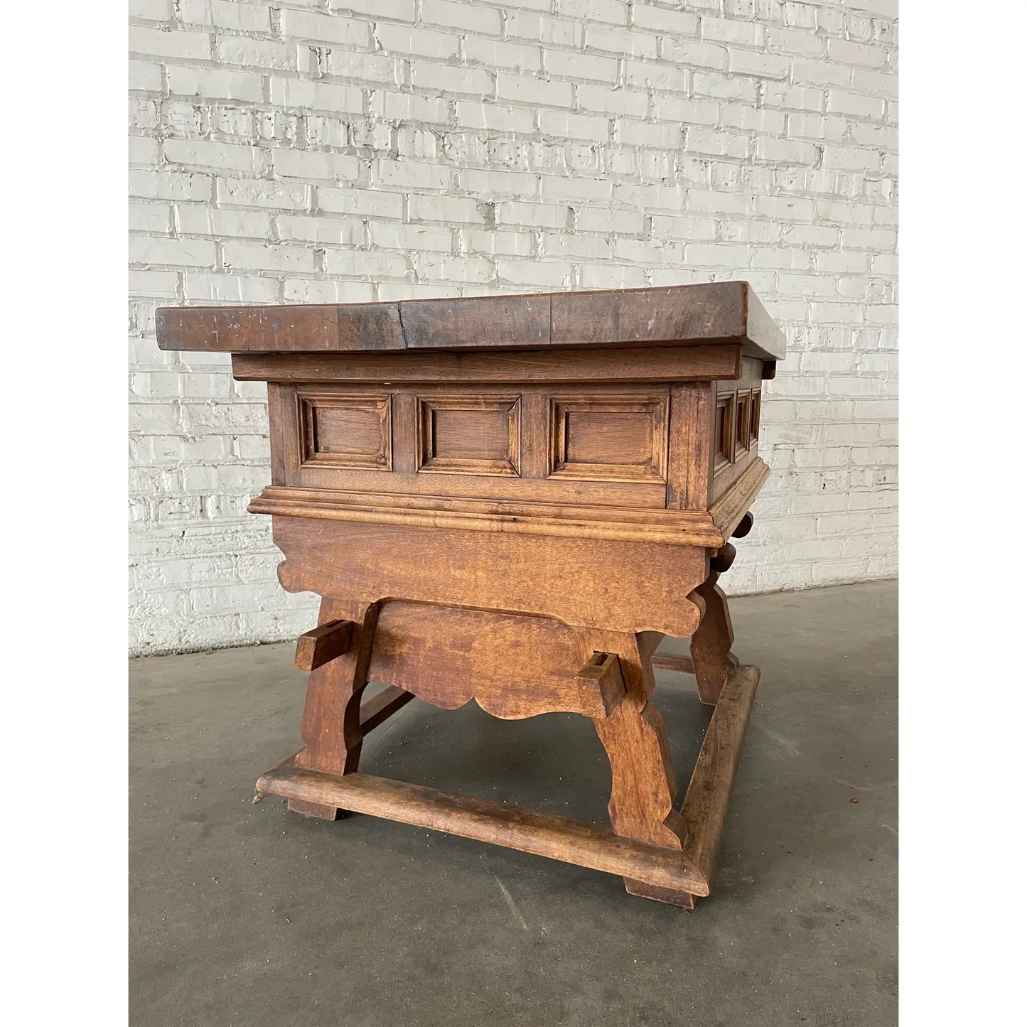 Antique Alpine Oak Tavern Jogl Table