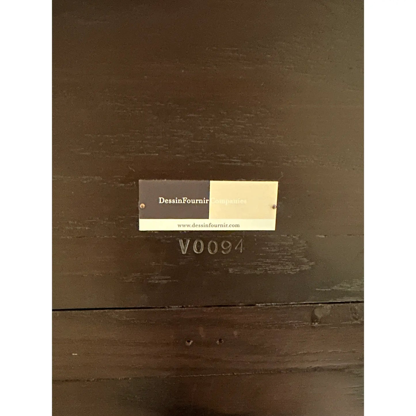 Dessin Fournir Extendable Mahogany Kelly Dining Table