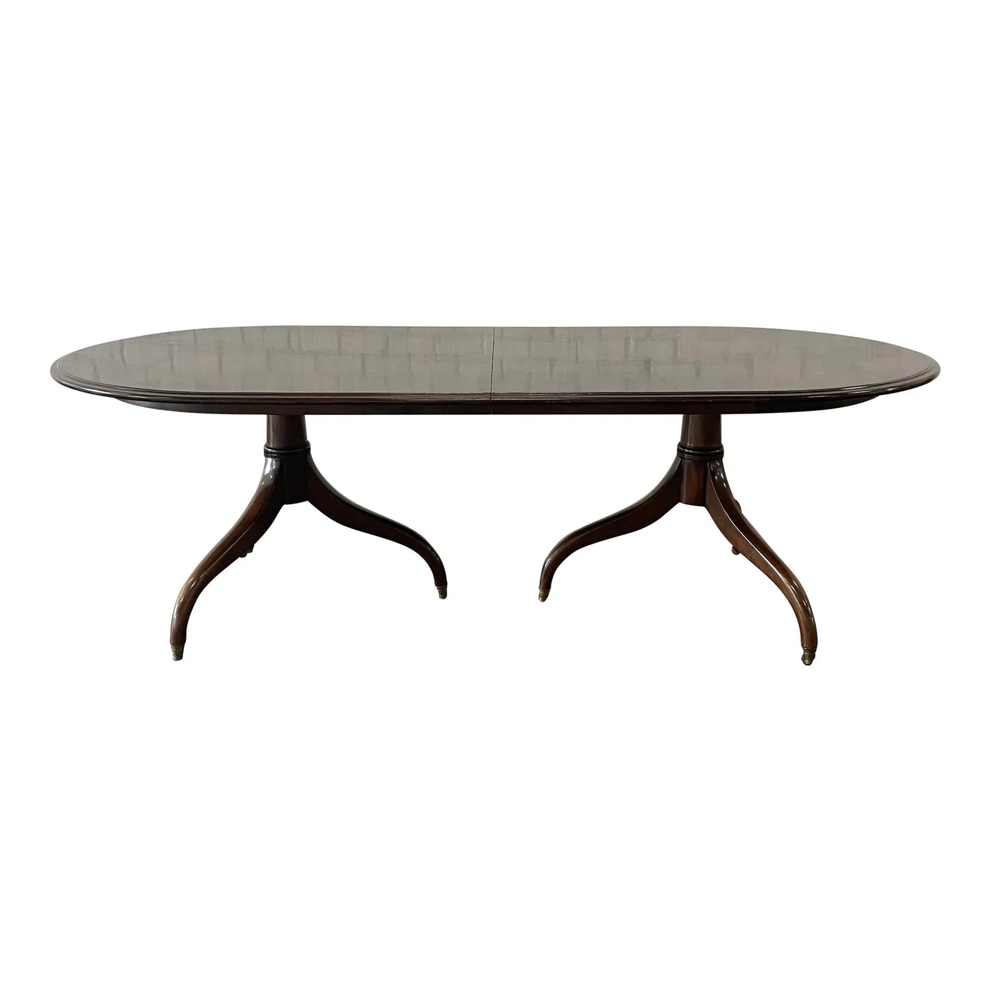 Dessin Fournir Georgian Mahogany Extendable Dining Table