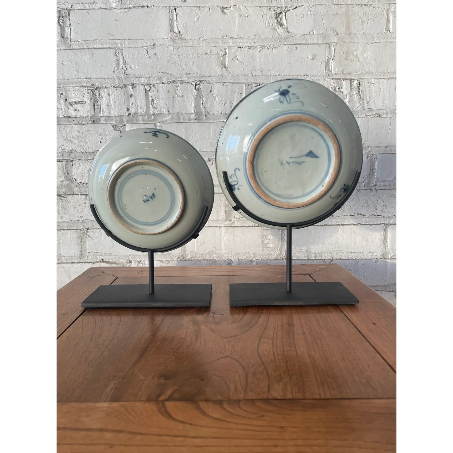 Early 18th Century Qing Dynasty Chinese Blue and White Porcelain Plates