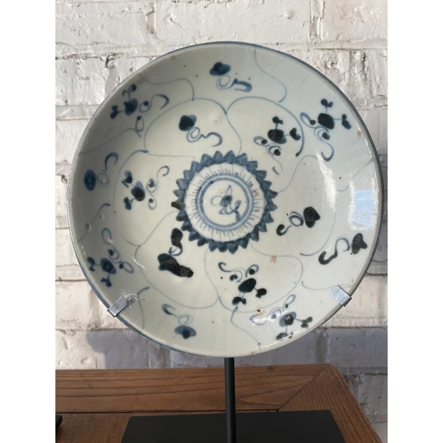 Early 18th Century Qing Dynasty Chinese Blue and White Porcelain Plates