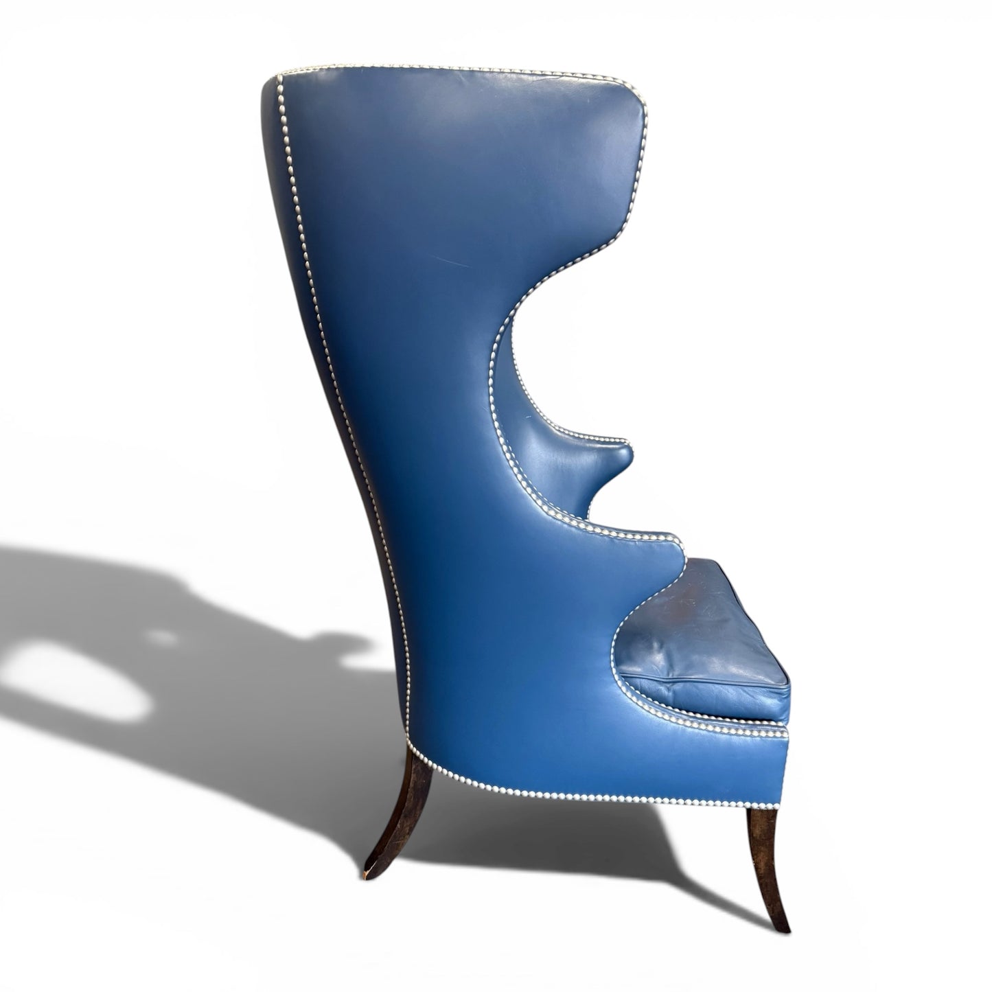 Dennis & Leen English Highback Wingchair