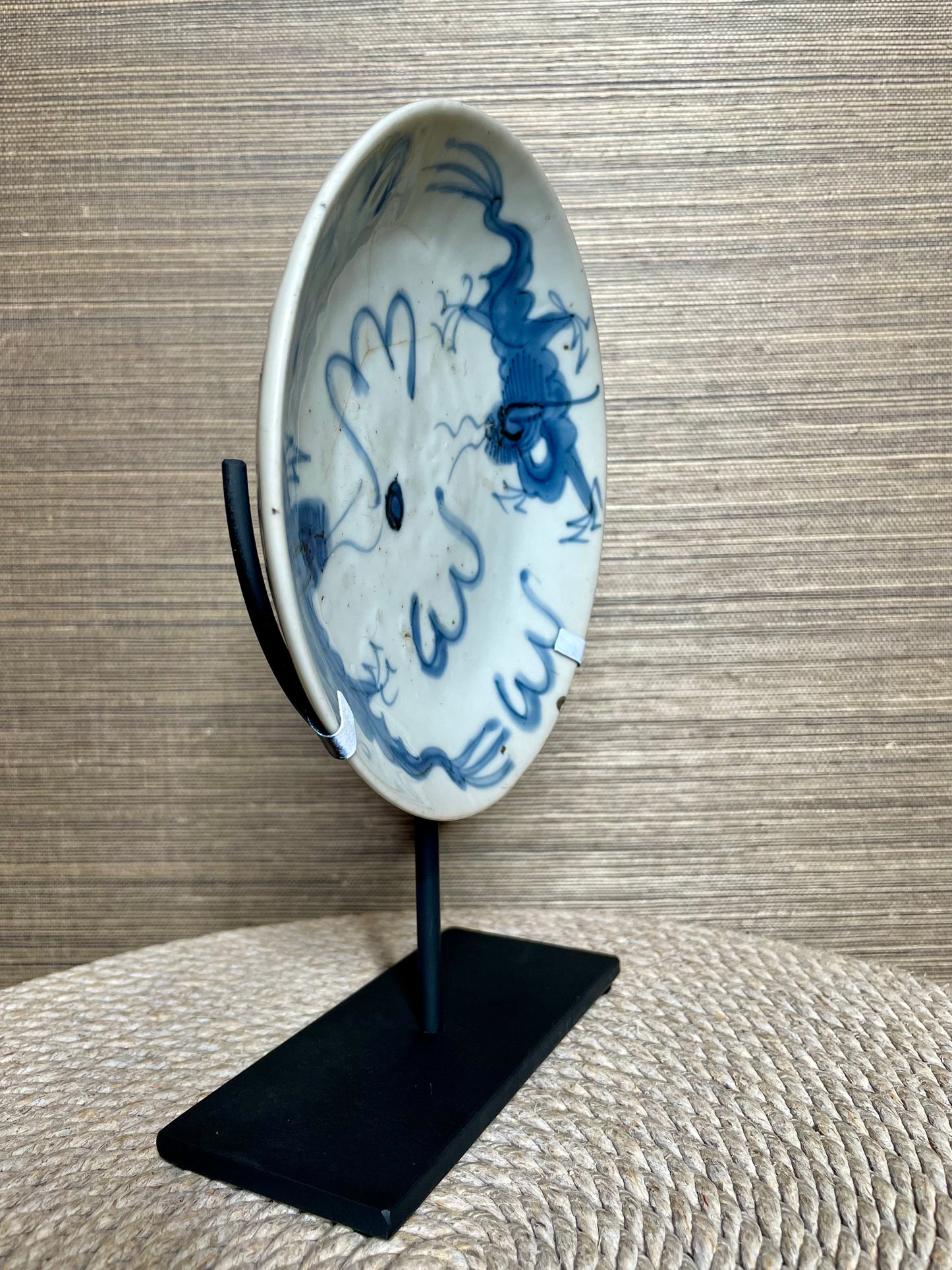 Ming Dynasty Chinese Blue and White Ko-Sometsuke Export Plate on Stand