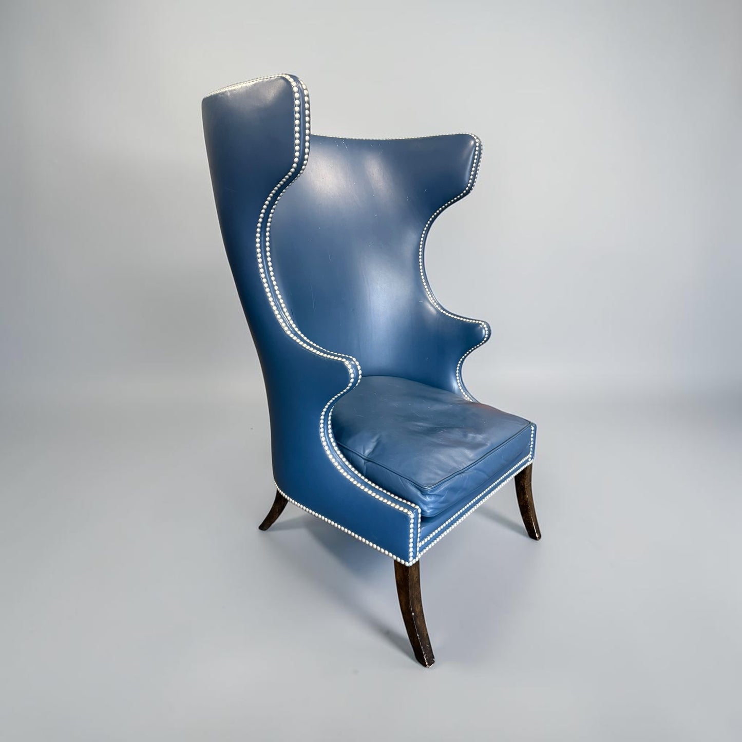 Dennis & Leen English Highback Wingchair