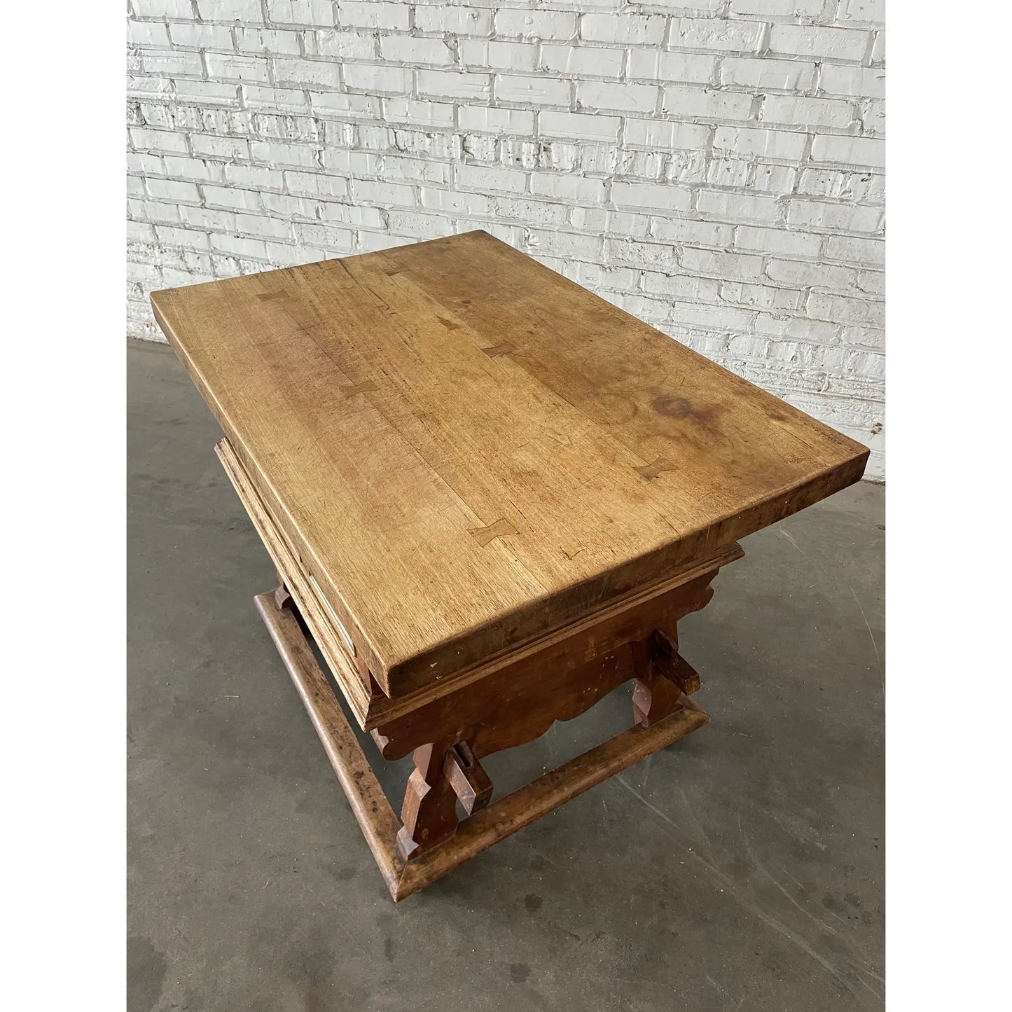 Antique Alpine Oak Tavern Jogl Table
