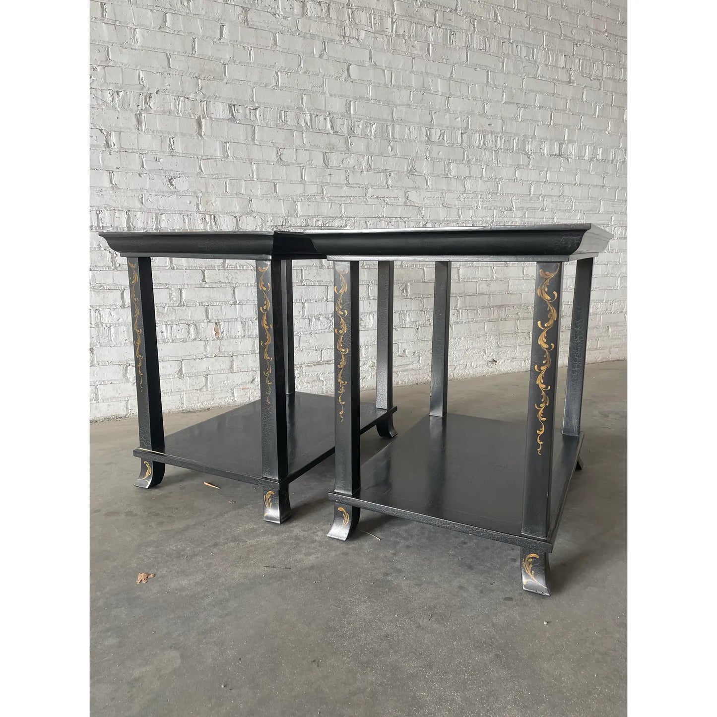 Dessin Fournir Lacquered and Painted Chinoiserie Chinese Tray Tables With Shelves
