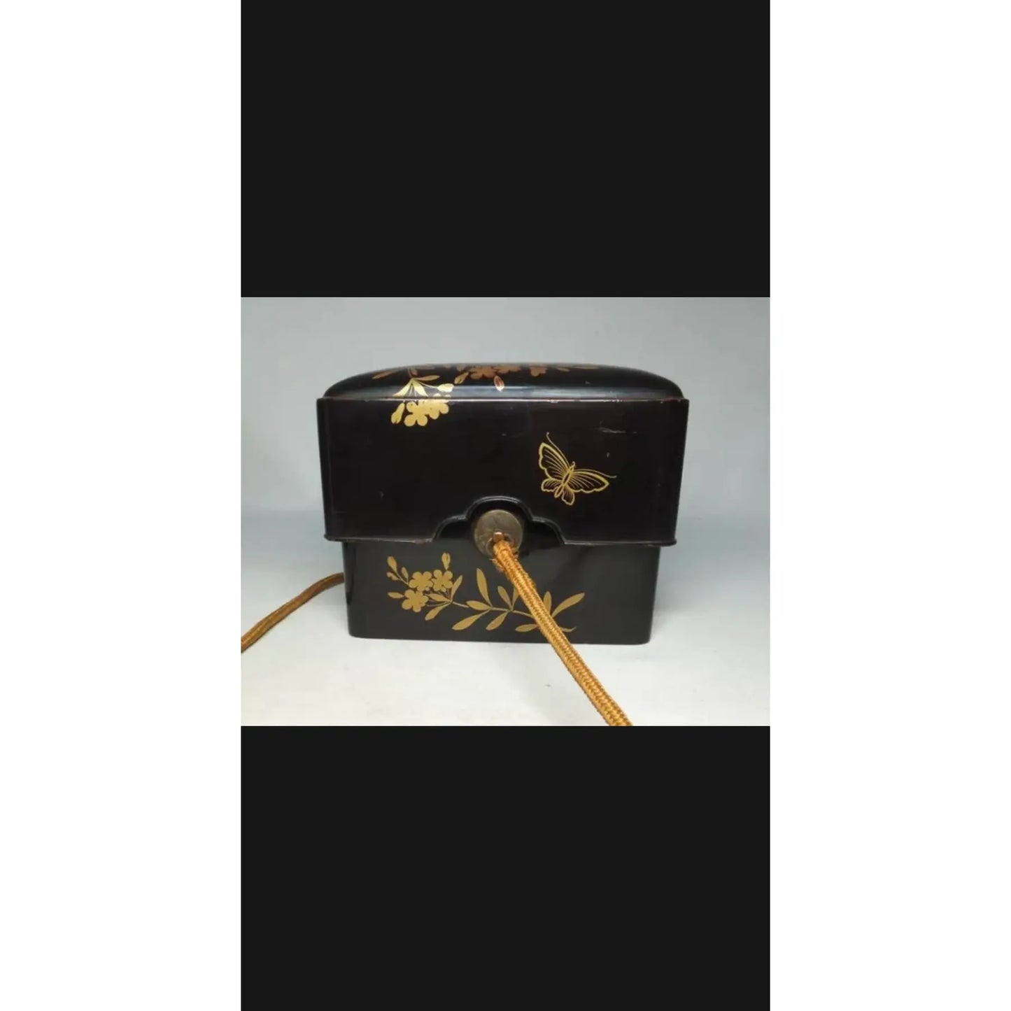 Early 19th Century Japanese Black and Gold Maki-E Lacquered Tebako